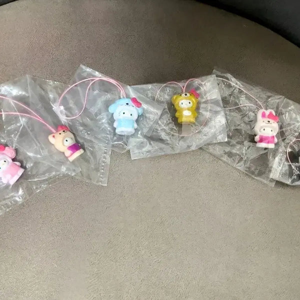[BUNJANG] Hello Kitty "Otbeotgi" Strap Set (6 Types) / 옷벗키 키티스트랩 6종 세트, 헬로키티 옷벗키