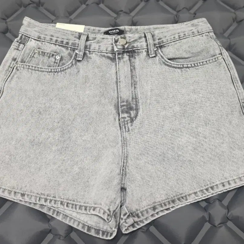 [BUNJANG] vivastudio Grey Denim Short Pants / 비바 스투디오 데님 숏팬츠 회색