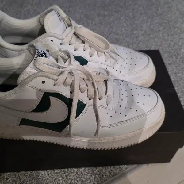 [BUNJANG] Nike Air Force 1 Low BYOU Custom White Green Swoosh Sneakers 280 / 나이키 에어포스1 로우 바이유제품 상태 최상 280