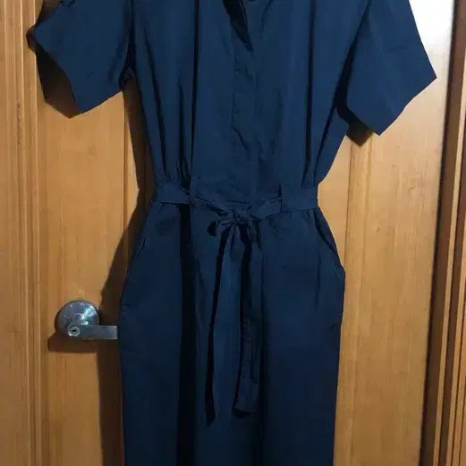 [BUNJANG] Ziozia Navy Short-Sleeve Jumpsuit with Belt / 지오송지오 점프슈트