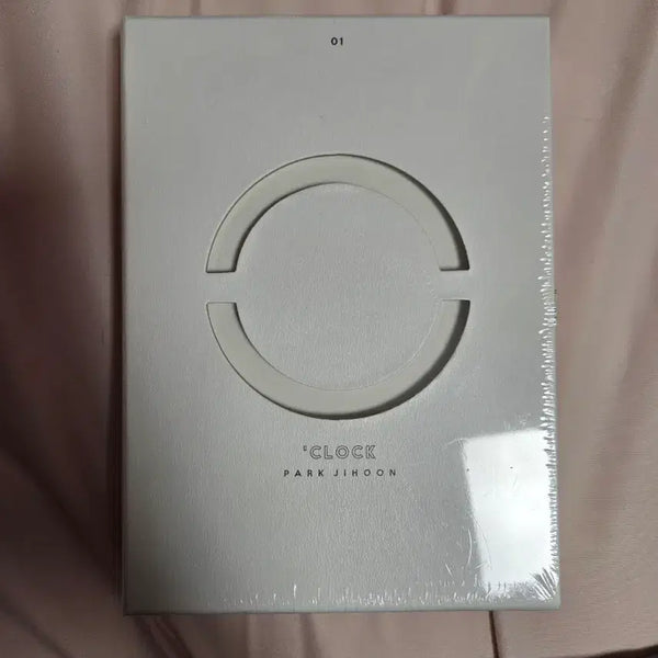 [BUNJANG] Park Ji Hoon Mini Album Vol. 1 O'CLOCK / 박지훈 미니1집 앨범 O'CLOCK 어클락