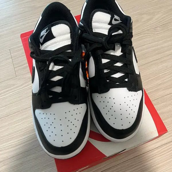 [BUNJANG] Nike Dunk Low "Orca" Sneakers / 나이키 덩크로우 범고래 240(새상품)