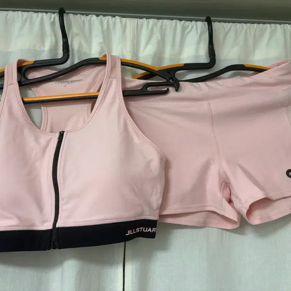 [BUNJANG] JILLSTUART SPORT Pink Sports Bra and Shorts Set / 질스튜어트 스포츠 핑크 브라탑 앤 숏팬츠 세트