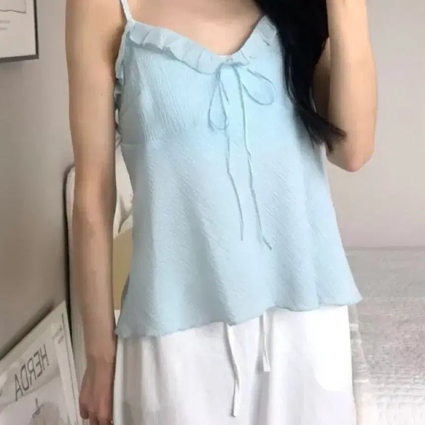 [BUNJANG] Ablie Frill Sleeveless Blouse Soda Color / 에이블리 프릴 나시 블라우스 소다색