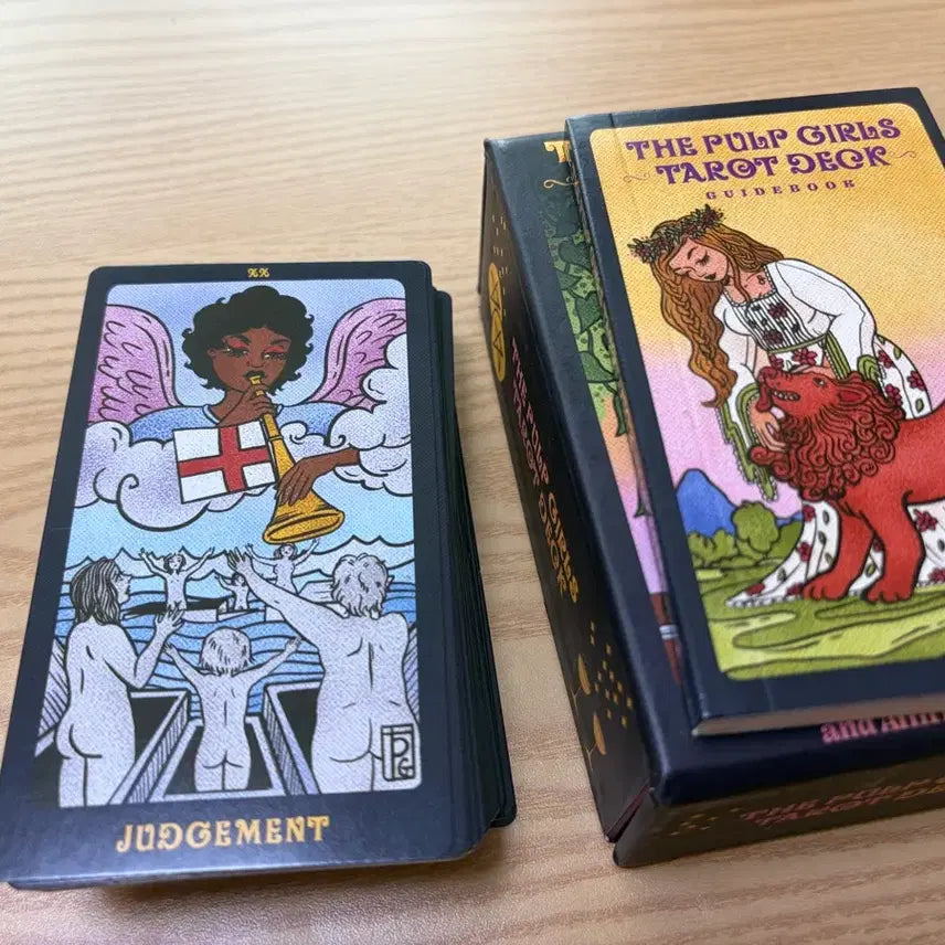 [BUNJANG] The Pulp Girls Tarot Deck / The Pulp Girls Tarot Deck 타로카드