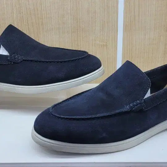 [BUNJANG] Massimo Dutti Suede Slip-on Loafers Navy / 마시모두띠 / 스웨이드 슬립온 (로퍼) / 네이비