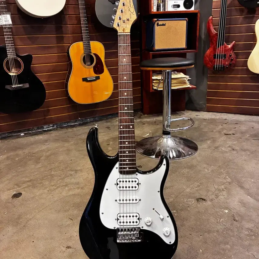 [BUNJANG] Peavey Predator Plus Electric Guitar (Display Model) / [전국택배가능] 전시품 판매 Peavey 프레데터 플러스 일렉기타