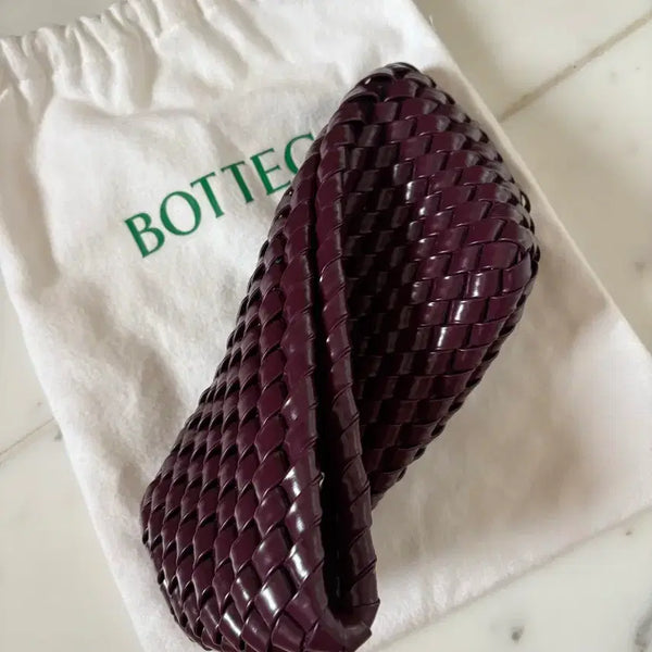 [BUNJANG] Bottega Veneta Twist Clutch Bag / 보테가베네타 트위스트 클러치 백