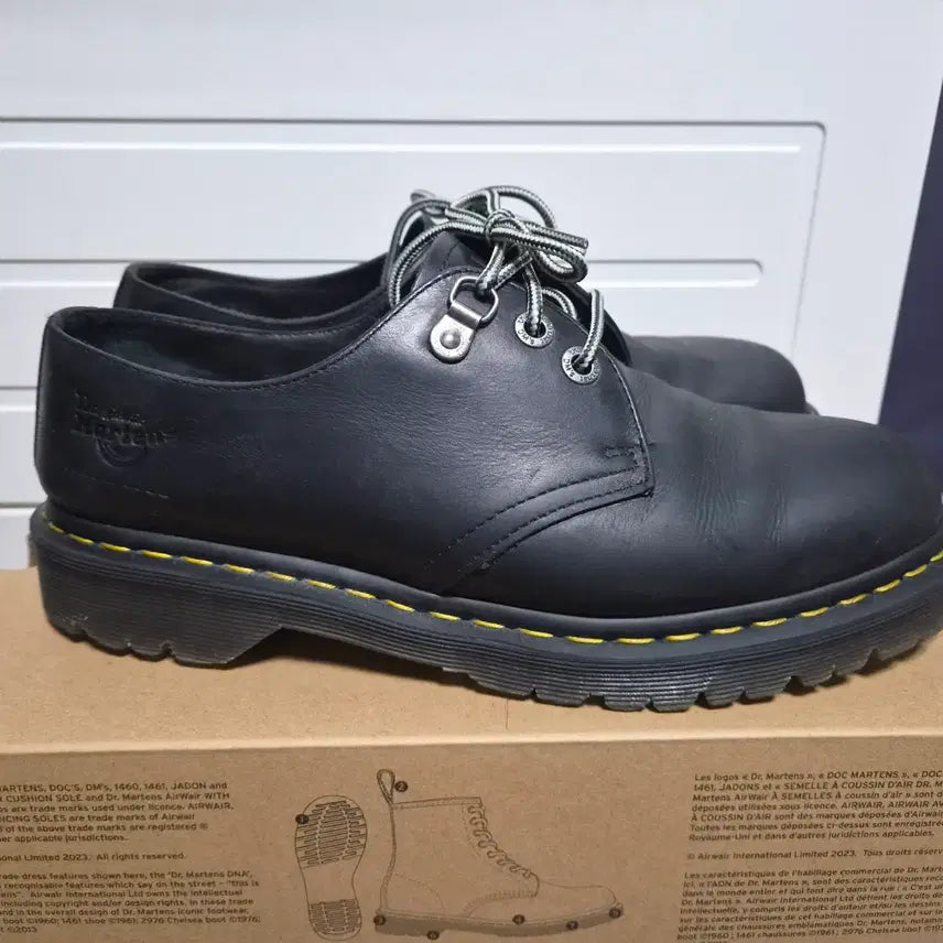 [BUNJANG] Dr. Martens x Thisisneverthat 1461 Waxed Full-Grain Leather Shoes / 닥터마틴x디스이즈네버뎃 1461 왁스드 풀그레인 280