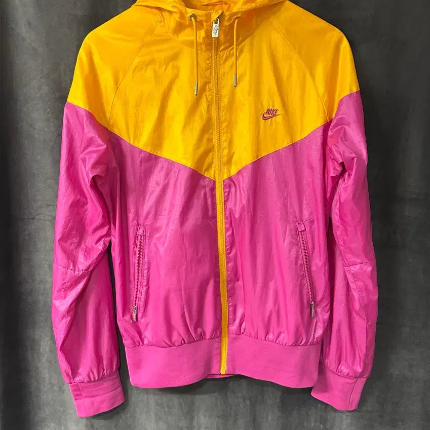 [BUNJANG] Nike Women's Windrunner Hooded Jacket Pink Yellow Size 95 / 나이키 여성 윈드러너 후드 바람막이 자켓 핑크 옐로우 95