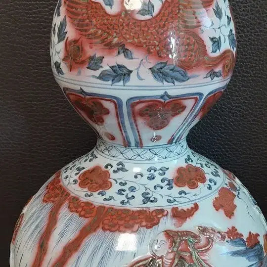 [BUNJANG] Yuan-Ming Early Period Celadon Glass Red 'Eight Immortals' Bottle Vase / 원말명초청화유리홍 첩화팔선도호리병