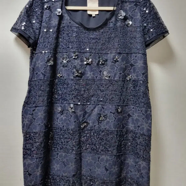 [BUNJANG] Ozzie Coen Flower Sequin Dress Size S / 오즈세컨 플라워 스팽글 원피스 S