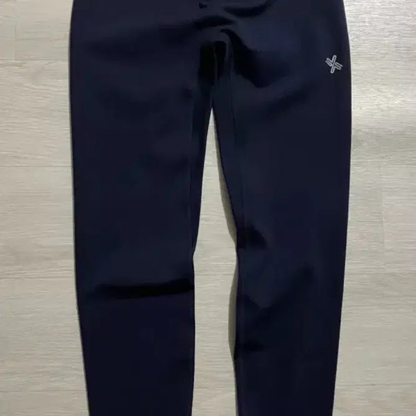 [BUNJANG] Black Athletic Leggings - M Size / 블랙 운동복 레깅스 착샷