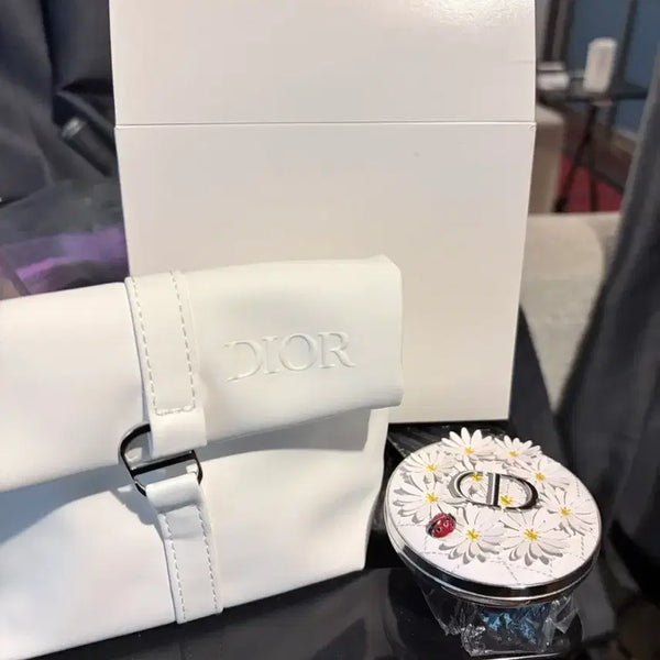 [BUNJANG] Dior Forever Glow Luminizer + Pouch Limited Edition / 새상품 디올 포에버 글로우 루미나이저 + 파우치