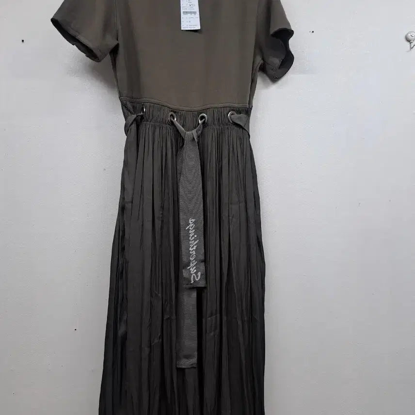 [BUNJANG] Khaki Long Dress Size 55 / 카키 롱원피스55새상품
