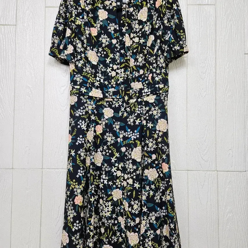 [BUNJANG] Line One-Piece Dress / 라인 원피스