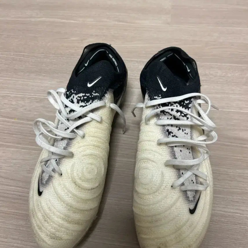 [BUNJANG] Nike Phantom GX II Elite FG Football Boots (Size 250) / 나이키 팬텀gx2 엘리트FG 250