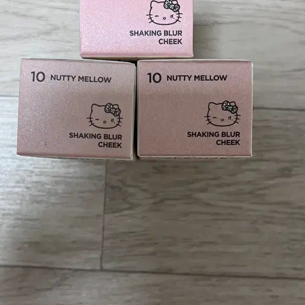 [BUNJANG] WAKEMAKE x GALYKITTY Blusher (Shade 10, 11) / 웨이크메이크 갸루키티 블러셔 10, 11호