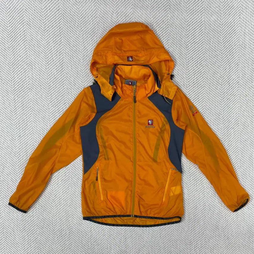 [BUNJANG] Black Yak Hooded Windbreaker / 블랙야크 후드 바람막이
