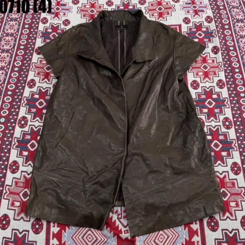 [BUNJANG] KIMYEONJU Leather Vest / KIMYEONJU 조끼