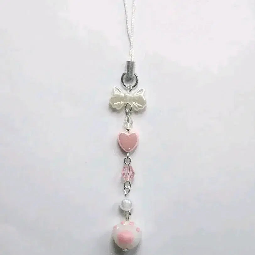 [BUNJANG] Paw Print Beaded Keychain with Pink Heart and Pearl Accents / 발바닥 비즈키링