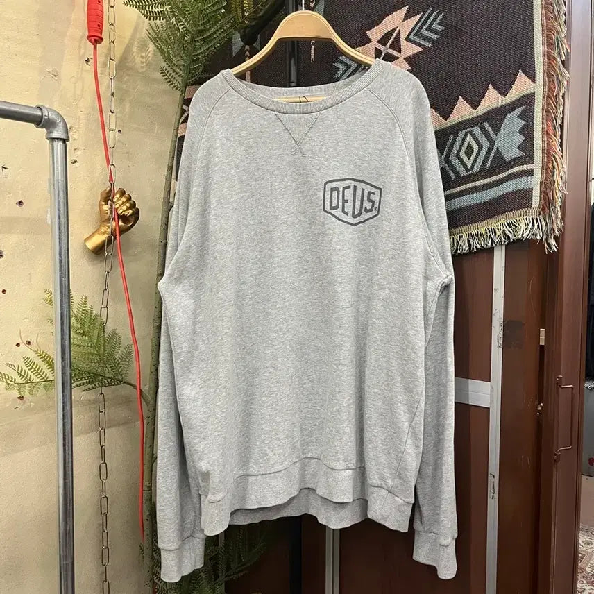 [BUNJANG] Deus Ex Machina Sweatshirt / 데우스 엑스 마키나 맨투맨 #csz0169