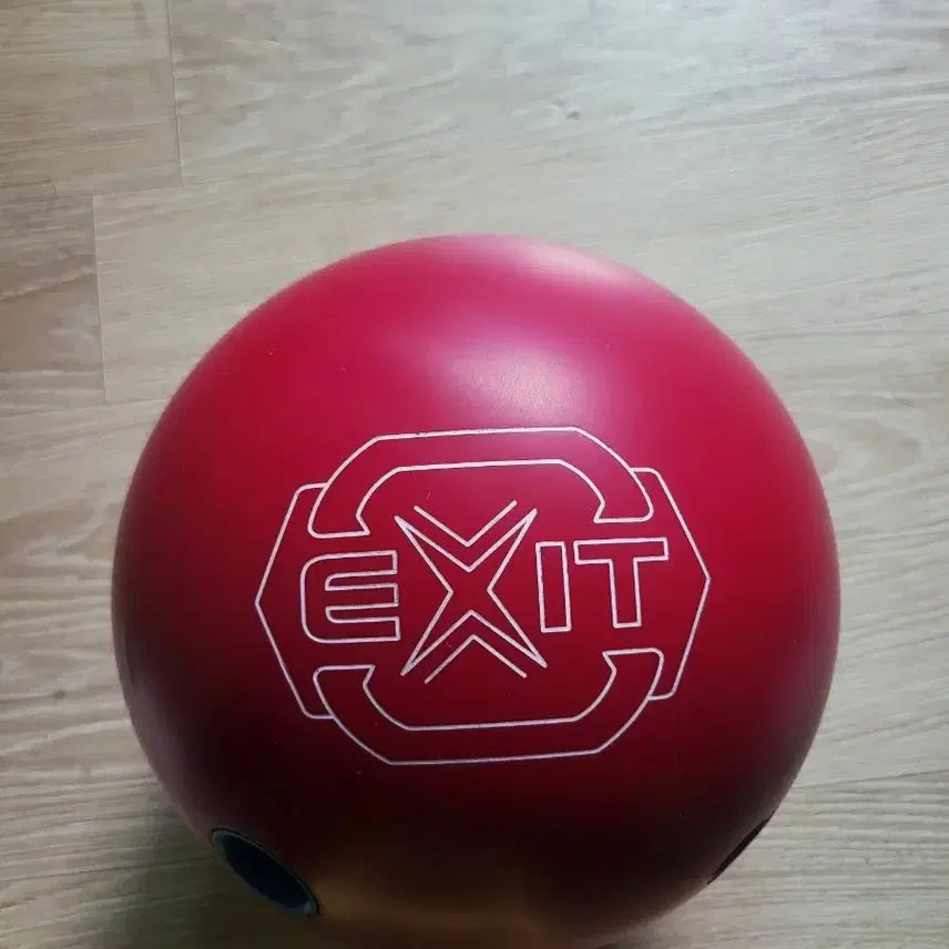 [BUNJANG] Storm Bowling Exit The Room 15lb Bowling Ball / 로또그립 엑시트 레드 15p 볼링공 판매합니다.