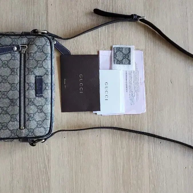 [BUNJANG] Gucci GG Canvas Hobo Shoulder Bag 201447 / 구찌 GG 캔버스 호보 숄더백 201447 정품 /