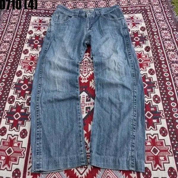 [BUNJANG] BLUEFORCE Washed Straight Fit Jeans 0710 / BLUEFORCE 청바지 워싱 일자 핏 바지 0710