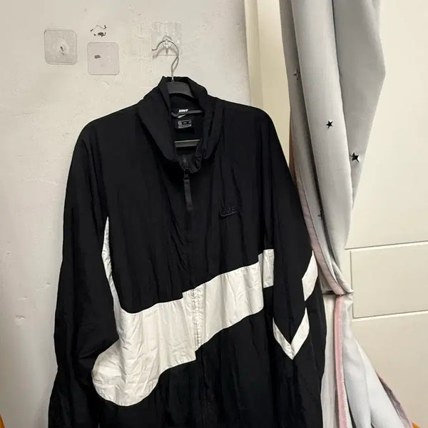 [BUNJANG] Nike Big Swoosh Windbreaker Black/White / 나이키 빅스우시 바람막이 검흰