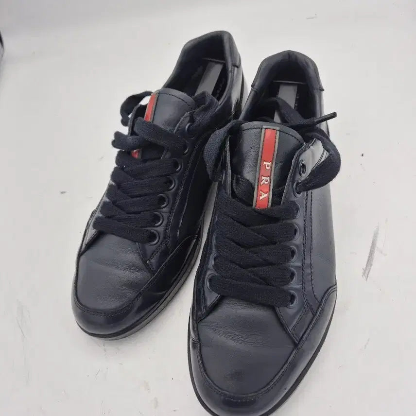 [BUNJANG] Prada Black Leather Sneakers Size 260 / 프라다 블랙 가죽 스니커즈260 사이즈