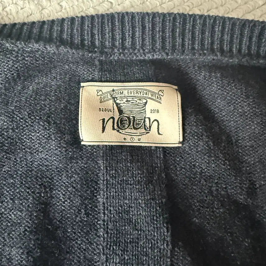 [BUNJANG] NOWNESS Essential Crewneck Cardigan Charcoal / [1] 노운 - 에센셜 크루넥 가디건 차콜 [1회착]