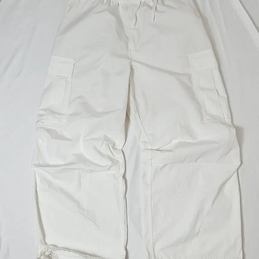 [BUNJANG] GU Parachute Wide Cargo Pants String White Oversized XL / GU 지유 파라슈트 와이드 카고팬츠 스트링 화이트 오버핏 XL