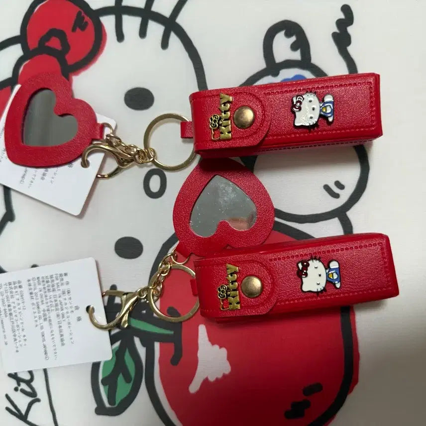 [BUNJANG] Hello Kitty Lip Balm Pouch Keychain Set / 키티 립파우치 키링