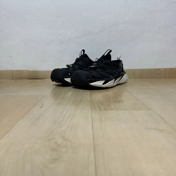 [BUNJANG] Hoka One One Hopara Black Alabaster Sneakers / 호카오네오네 호파라 블랙 앨러배스터