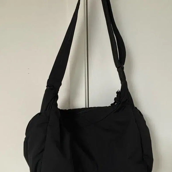 [BUNJANG] Uniqlo Crossbody Bag / 유니클로 크로스백