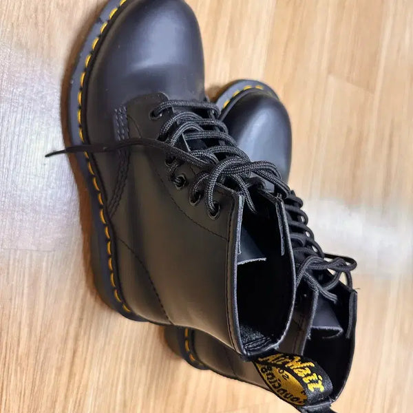 [BUNJANG] Dr. Martens 101 6-Eye Boots Black Size 230 / 닥터마틴 101 6홀 부츠 블랙 230 사이즈미스.ㅠ 보관하다 팔아요 새