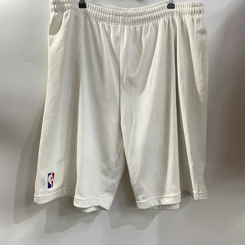 [BUNJANG] NBA Ivory Mesh Basketball Shorts (M) / [NBA] 아이보리 메쉬 농구 반바지 (M) 1.5