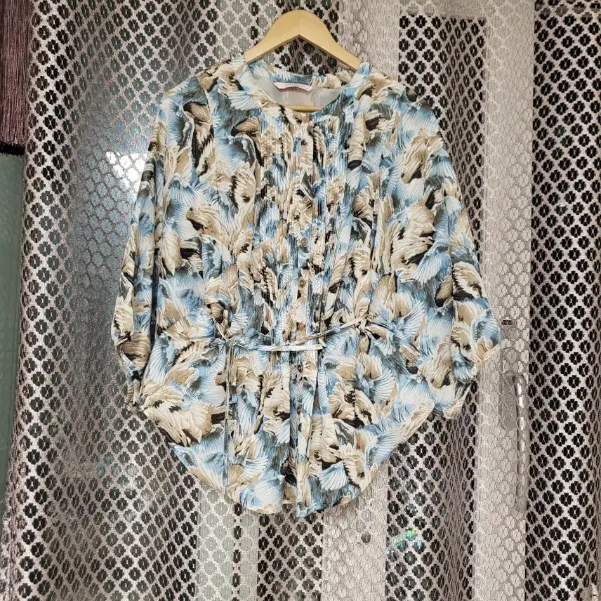 [BUNJANG] Chatelaine Pattern Blouse / 샤틀레인 브랜드의 패턴 블라우스