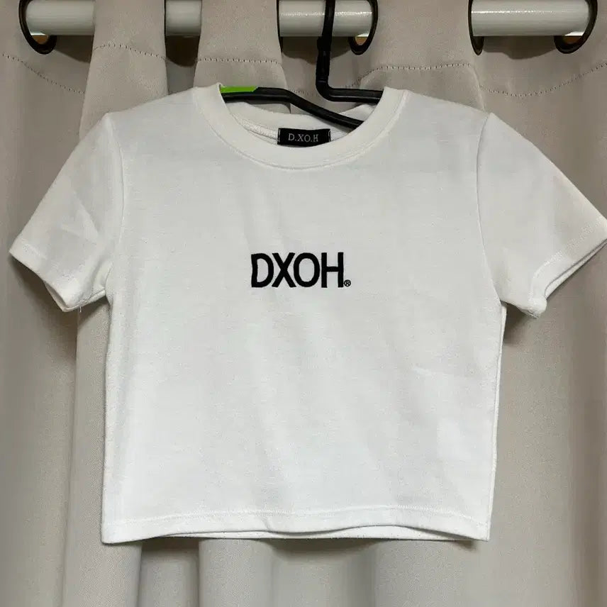 [BUNJANG] DXOH White Crop T-Shirt / DXOH 화이트 크롭티