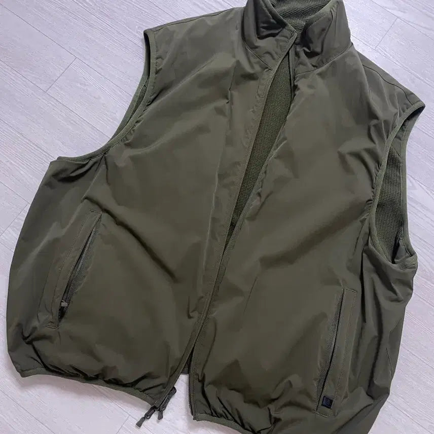 [BUNJANG] Daiwa Pier39 Reversible ECWCS Vest Military Olive / 다이와피어39 리버시블 ECWCS 베스트