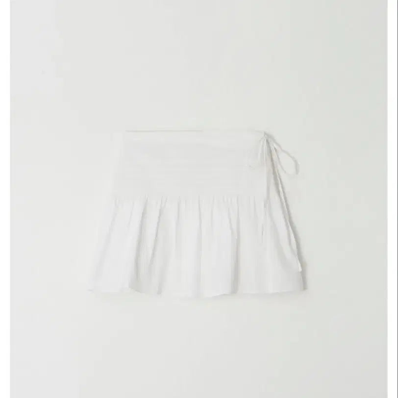 [BUNJANG] Leeds Pintuck Leaf Skirt White M / leeds 리즈 Pintuck leaf 스커트 화이트 M