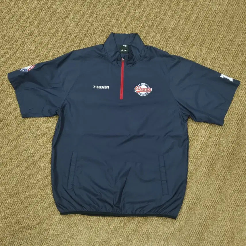 [BUNJANG] Lotte Giants Authentic Short Sleeve Anorak Warm-up No. 1 / 롯데 자이언츠 어센틱 반팔 아노락 웜업 No.1