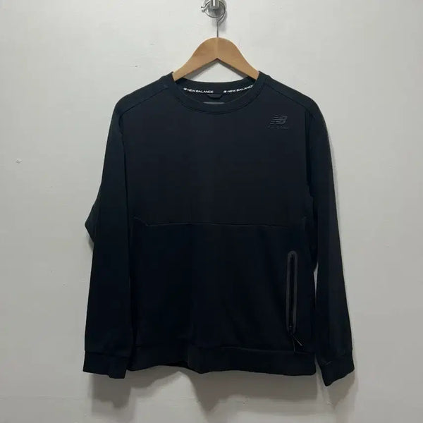 [BUNJANG] New Balance Black Sweatshirt Medium / 뉴발란스 블랙 맨투맨 M