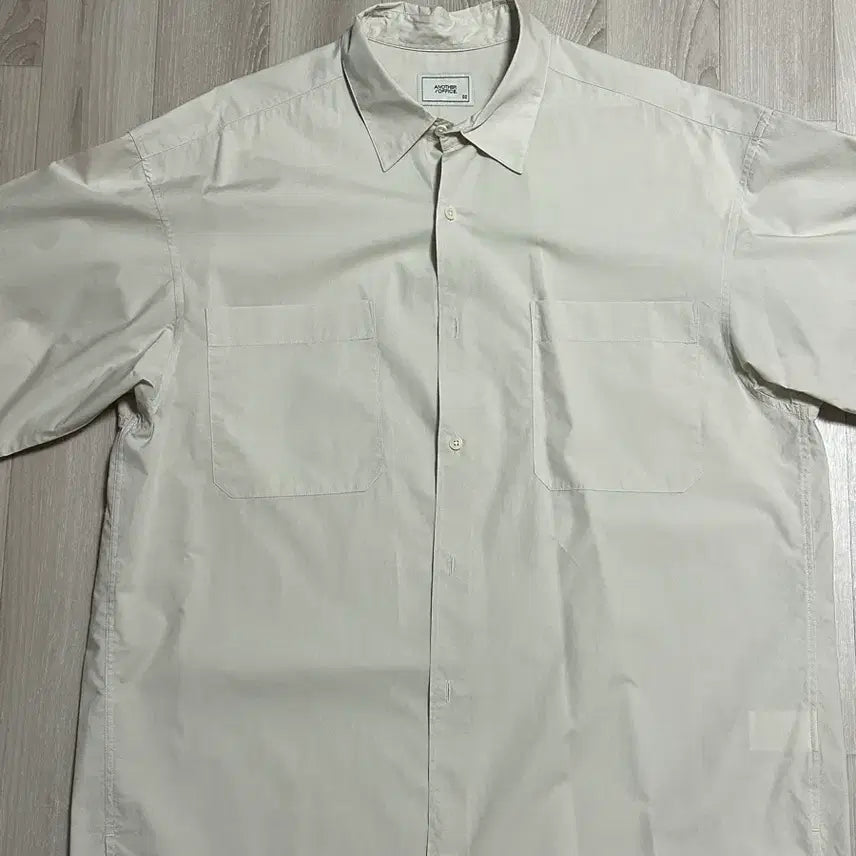 [BUNJANG] Another Office Writer Shirt Almond Milk / 어나더오피스 반팔셔츠