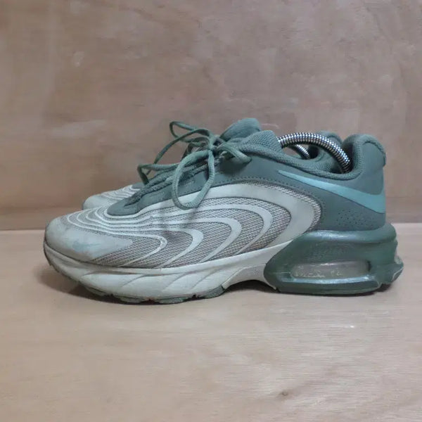 [BUNJANG] Nike Air Max 95 'Olive' Sneakers / 후루룩구제2 265 나이키 에어맥스 파이어 올리브 운동화 260710