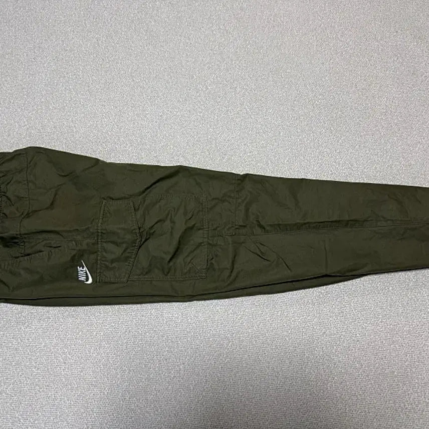[BUNJANG] Nike Unlined Utility Cargo Pants Men's Size 32 Khaki / 나이키  우븐 언라인드 유틸리티 카고 바지 남성용 32인치