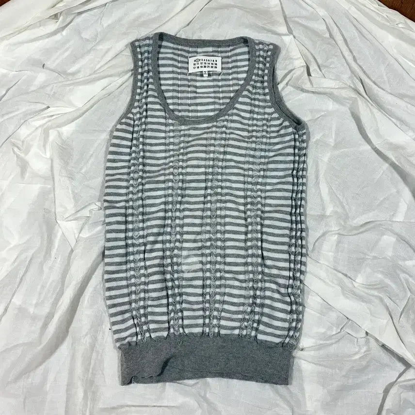 [BUNJANG] Maison Martin Margiela 12SS Striped Distressed Knit Vest / 메종 마르지엘라 12SS 스트라이프 디스트로이드 니트 베스트