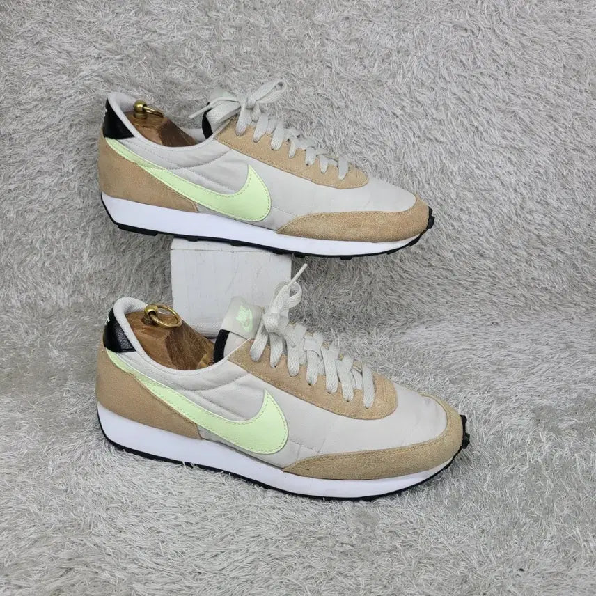 [BUNJANG] Nike Daybreak Volt Sneakers / 구제짱짱맨 270 나이키 데이브레이크 볼트 스니커즈