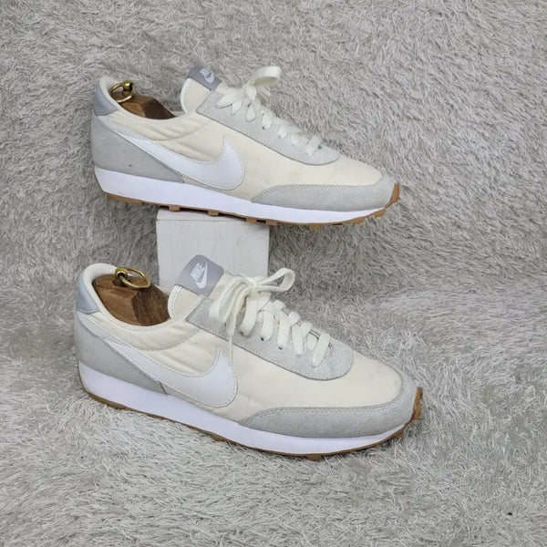 [BUNJANG] Nike Daybreak Sneakers / 구제짱짱맨 270 나이키 데이브레이크 스니커즈